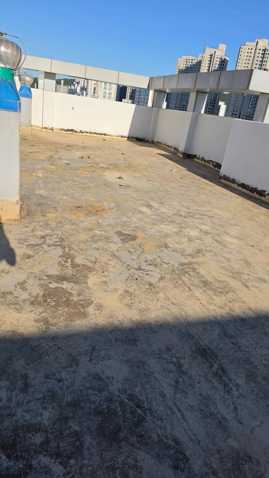인천 작전동 오피스텔옥상 고뫄스제거 현장 시공 전 사진