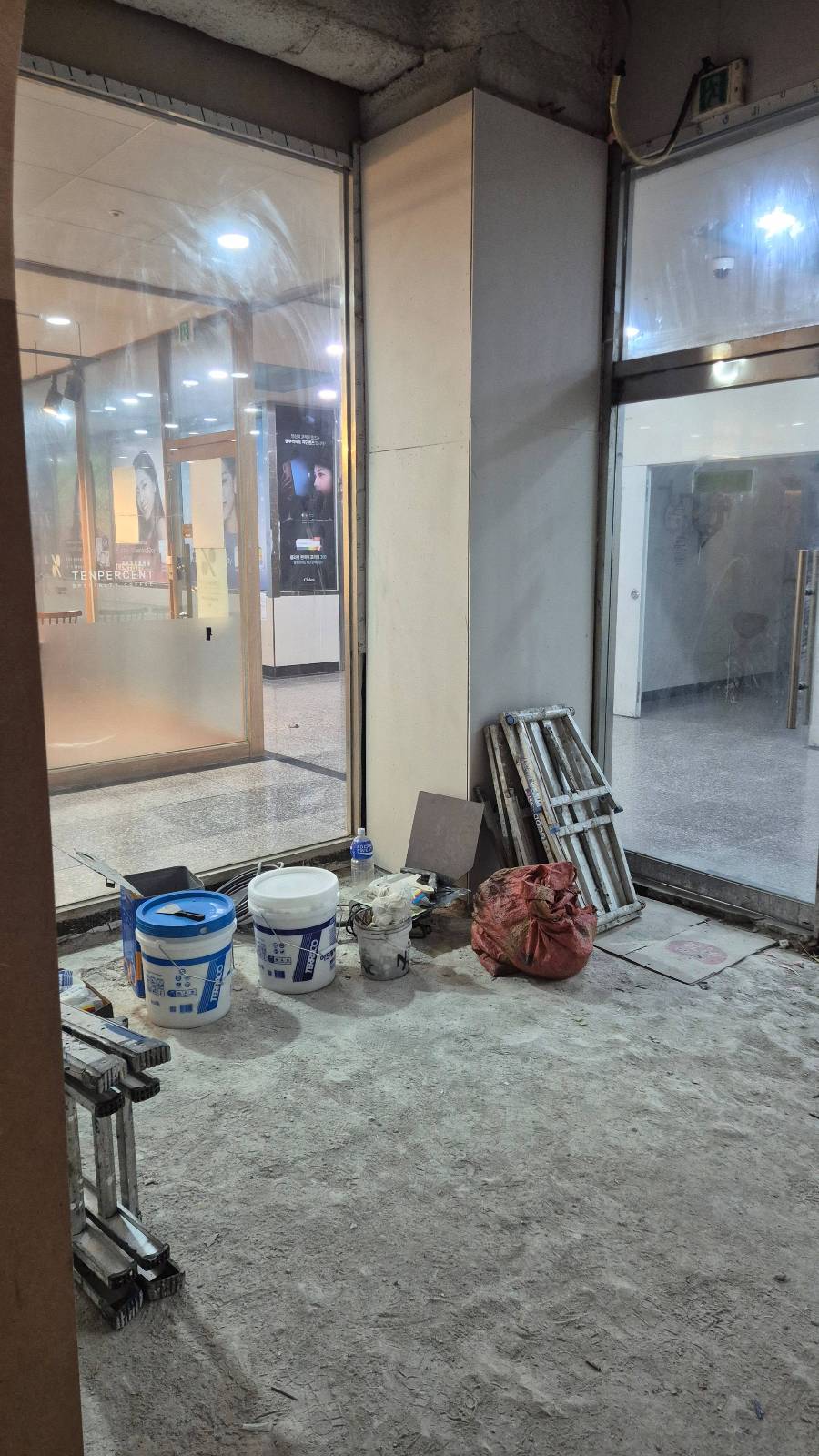 양산 베이커리 카페 목작업 시공 전 사진